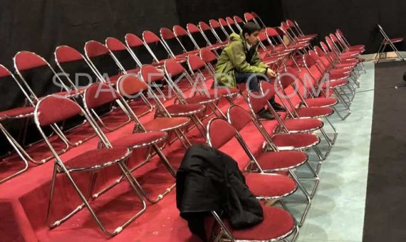 ساخت سکو یا جایگاه تماشاچیان اسپیس فریم